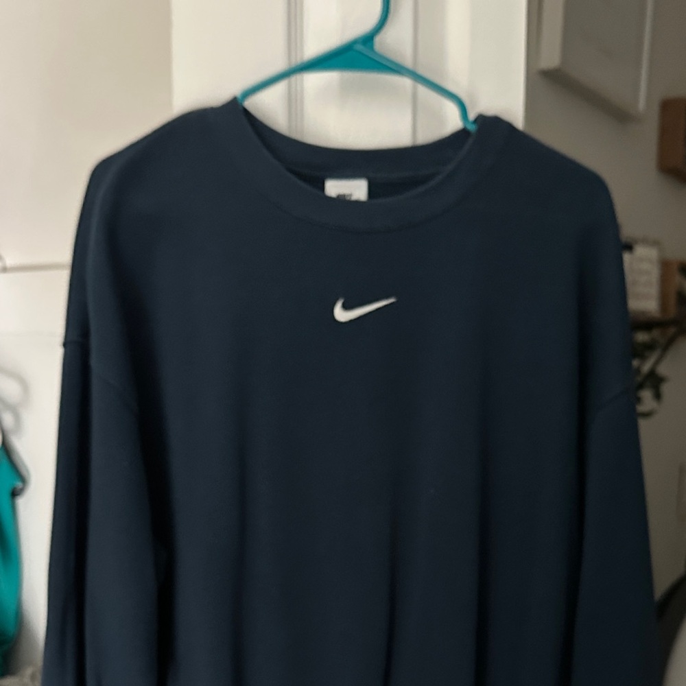 Nike Men's Dark Blue Crewneck Sweater